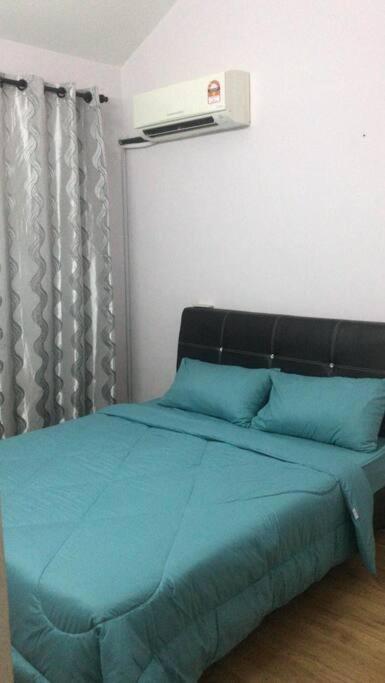 Terrace House Near Stulang Laut Ciq Midvalley Ksl For 7Pax Johor Bahru Exterior foto