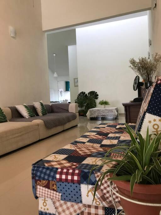 Terrace House Near Stulang Laut Ciq Midvalley Ksl For 7Pax Johor Bahru Exterior foto