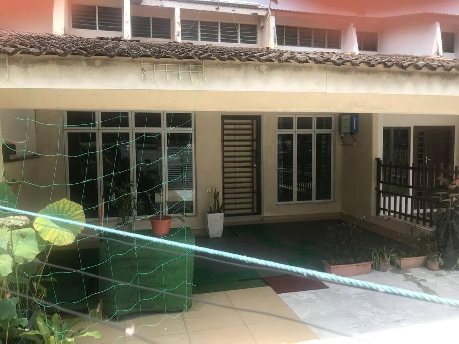 Terrace House Near Stulang Laut Ciq Midvalley Ksl For 7Pax Johor Bahru Exterior foto