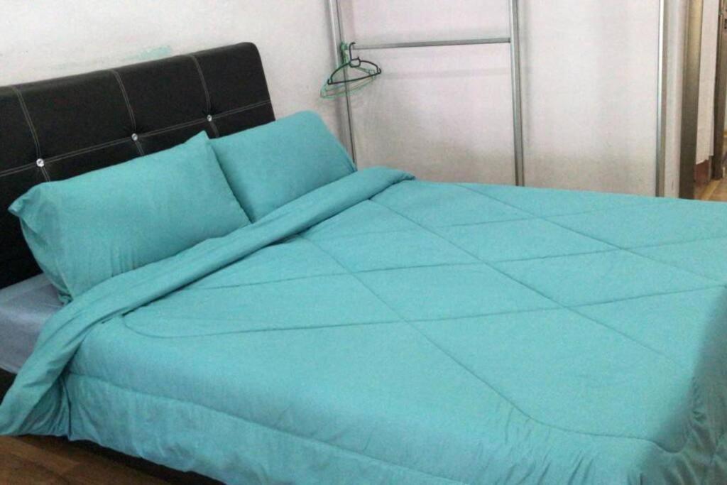 Terrace House Near Stulang Laut Ciq Midvalley Ksl For 7Pax Johor Bahru Exterior foto